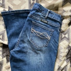 Cowgirl Tuff Inspire size 33